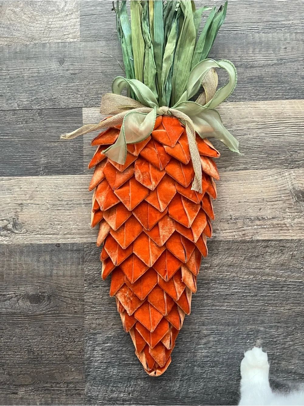 The Farmhouse! Rachel Ashwell Hanging Carrot Wreath Swag! Easter Spring! New!